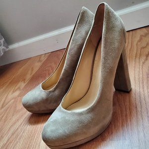Michael Kors platform pumps size 7.5